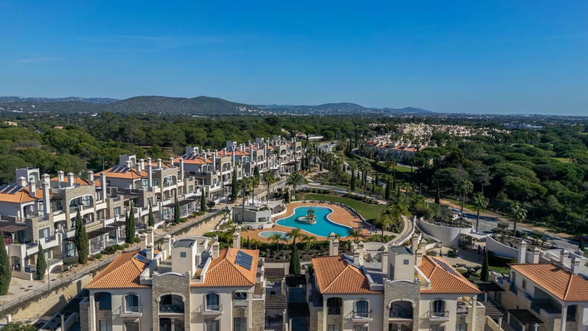 Apartment Pine Hills Coral By Interhome Vilamoura